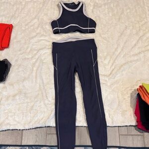 Stylish Navy and White Leggings Set